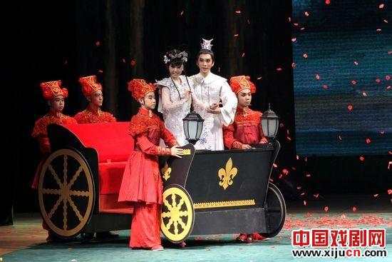 儿童京剧《白雪公主》