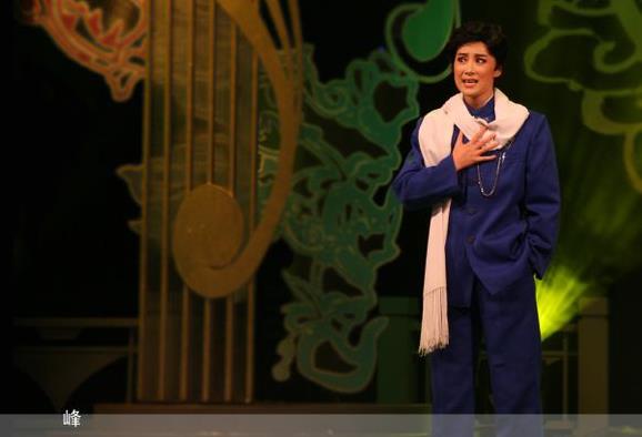 越剧《啼笑因缘 约会》张宇峰饰樊家树，董鉴鸿饰沈凤喜