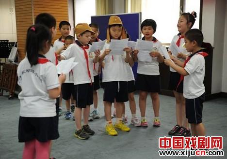 北京市曲剧团联合多所小学开展&ldquo;京腔京韵乐品赏，京曲京味乐传承&rdquo;