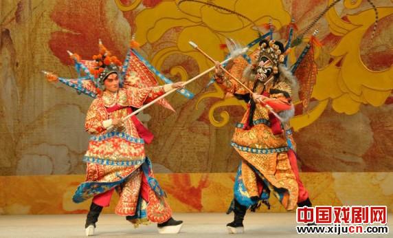 中国戏曲学院表演系2009级豫剧本科班在郑州汇报演出