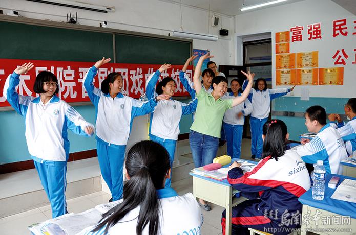 市晋剧团将传统戏曲文化知识带进课堂