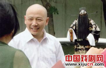 孟广禄坚持下基层公益性演出