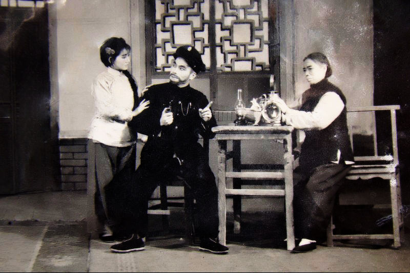 高少亭在《革命自有后来人》中饰李玉和