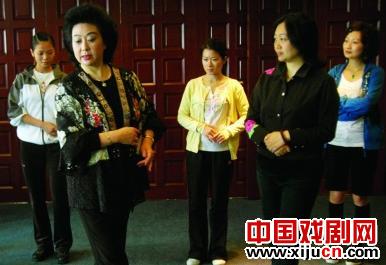 京剧青衣沈健瑾广东授课