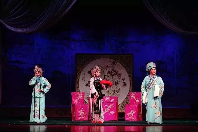 传统评剧《三节烈》