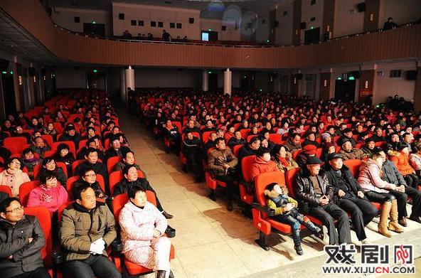 豫剧表演艺术家索海燕率团来阜阳大戏院演出