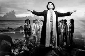 舟山市艺术剧院小百花越剧团演出现代越剧《海兰花》