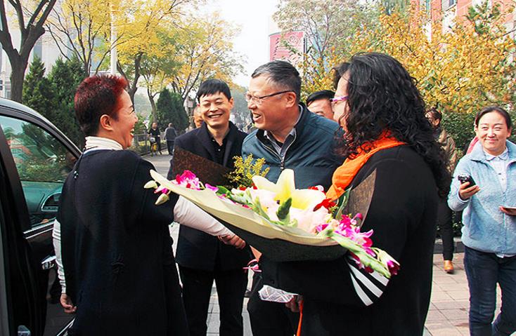 十九大党代表谢涛：&ldquo;扎根人民，多塑造有生命力的人物&rdquo;