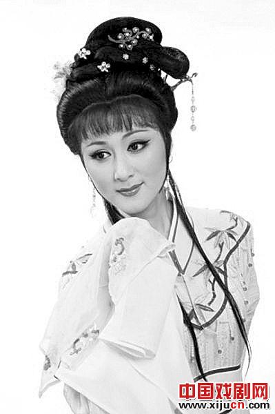 上海越剧团最新创排时尚版《红楼梦》将唱响武汉剧院