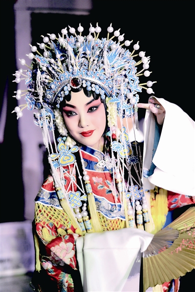 京剧演员玩直播