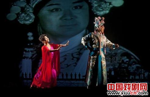 沈铁梅成登台林肯中心川剧第一人