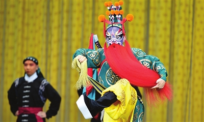 天津京剧院在滨湖剧院上演裘派经典《连环套》