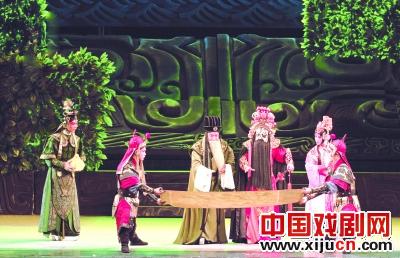 新编京剧《重瞳项羽》在山东剧院演出