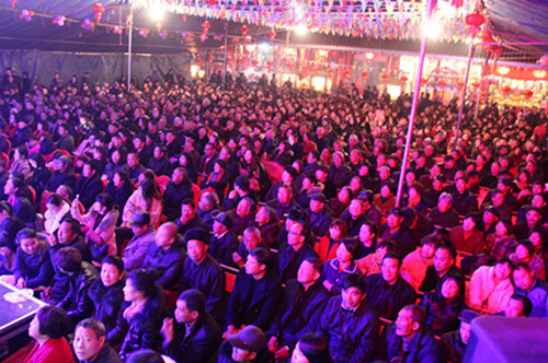 余杭小百花越剧艺术中心开启温岭市泽国演出之行