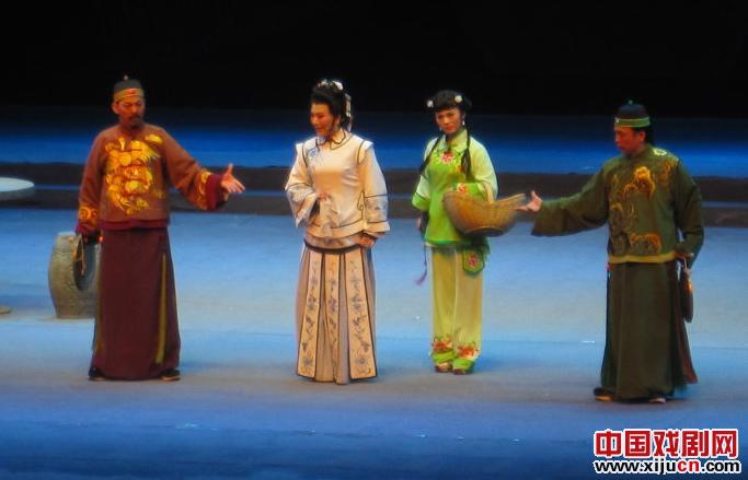 豫剧《刘青霞》