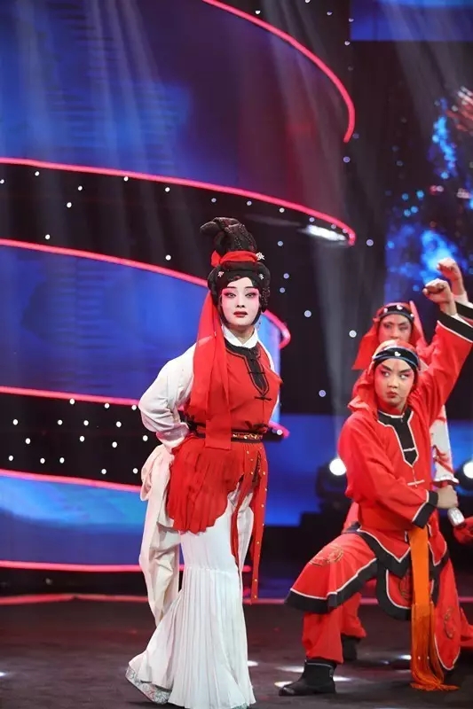 豫剧“小皇后”王红丽