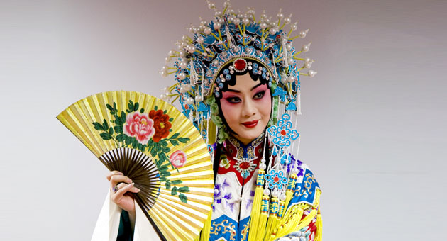 扎根人民沃土的艺术之花&mdash;&mdash;记国家京剧院梅派艺术家李胜素