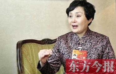 政府为演出埋单 剧团自己也得闯市场