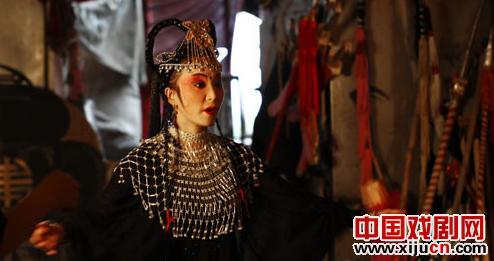 孙娟唱了27年川剧 为生活&ldquo;走穴&rdquo;筹钱