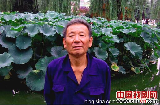 自娱自乐的豫剧队伍