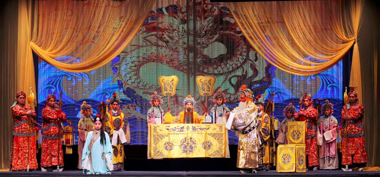 看戏也是一种传承