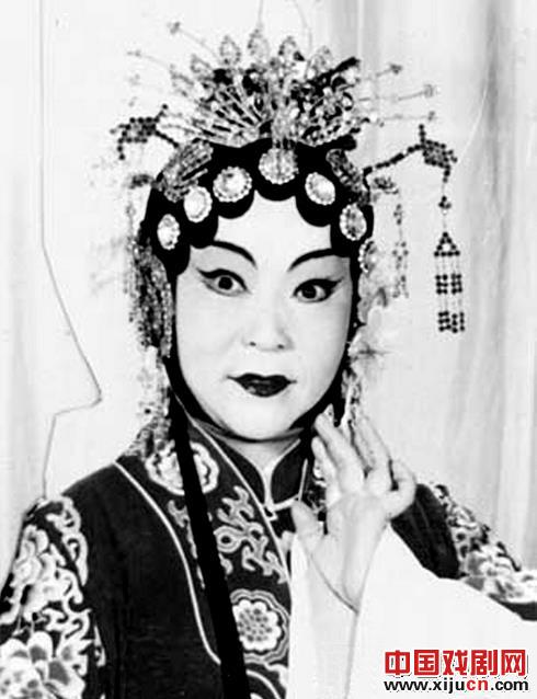 关灵凤：心里有一双明亮的眼睛