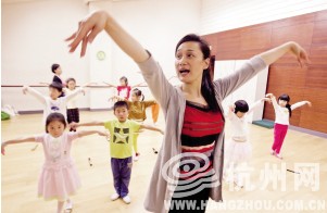 梅花奖获得者陈晓红最不&ldquo;严肃&rdquo;的表演课