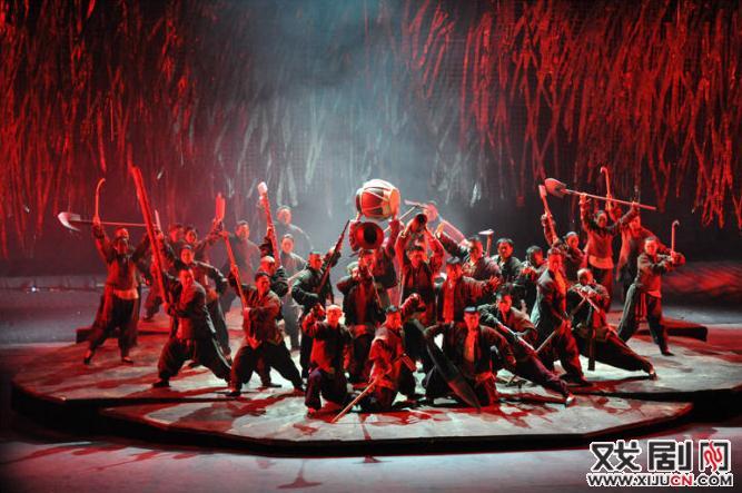 观评剧《红高粱》