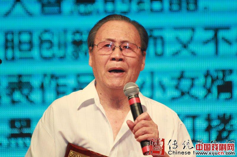 王其珩.jpg 王其珩.jpg