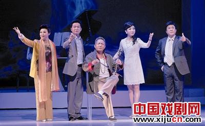 京剧《云之上》上传统与现代结合