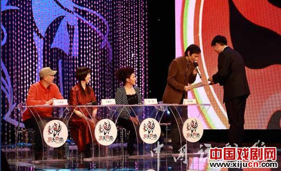 &ldquo;2012国粹生香评剧段位评授季&rdquo;逐渐升温