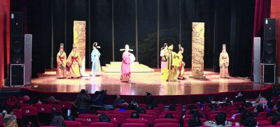 温州乐清越剧团演出越剧经典剧目《章纶》