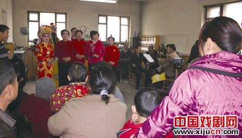 20名豫剧爱好者举办了豫剧专场演出