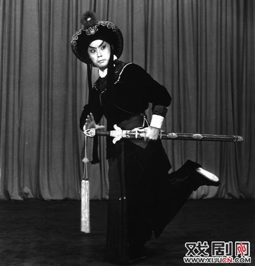 李少春曾破除了对&ldquo;上口字&rdquo;及湖广音规范的迷信