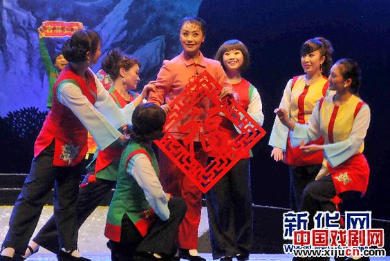 大型现代豫剧《王屋山的女人》赴京演出