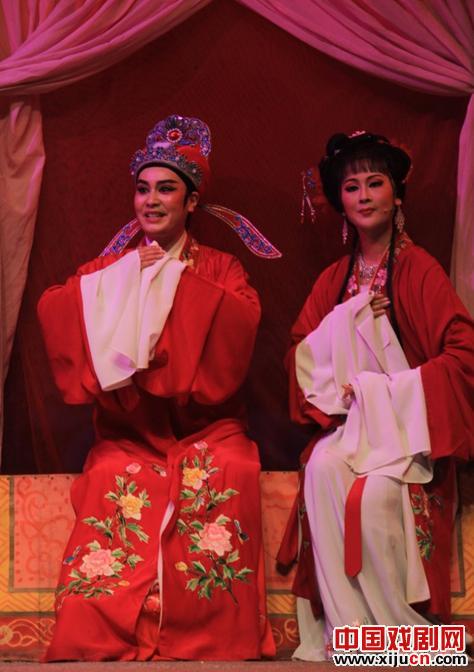 轻喜剧《一见钟情》