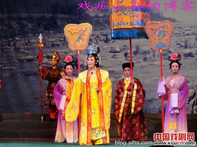 豫剧名家赵晓梅演出新编历史故事剧《龙门大佛》