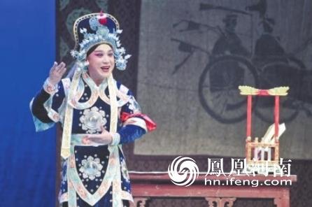 连德志饰演花木兰