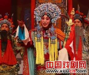 《梨园春》擂台赛金奖获得者：关美丽