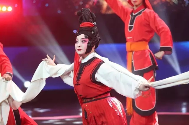 豫剧“小皇后”王红丽