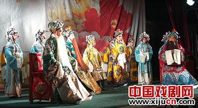 淄博市京剧院&ldquo;下再大的雪我们也要演&rdquo;