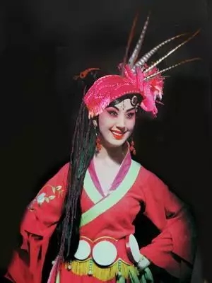 京剧《圣母院》&mdash;&mdash;你愿意爱你的心在哪个人的胸膛