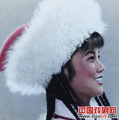 鲍菊在《金沙江畔》中扮演珠玛