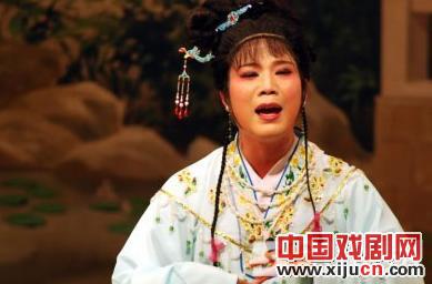 青年越剧票友曹杰成三门本土&ldquo;梅兰芳&rdquo;