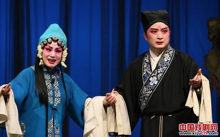 评剧《回杯记》