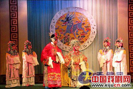 大连西岗区老干部评剧团自导自演戏曲文艺演出