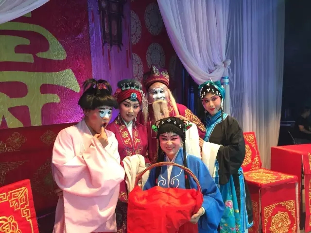 曲剧《三女拜寿》