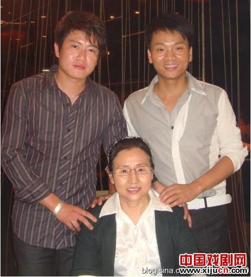 豫剧名旦李素琴与陈素真的师生情谊及她演出的陈派名剧《叶含嫣》