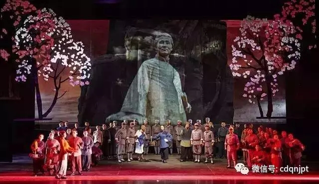 评剧《母亲》：奇幻而独特的记忆空间构建