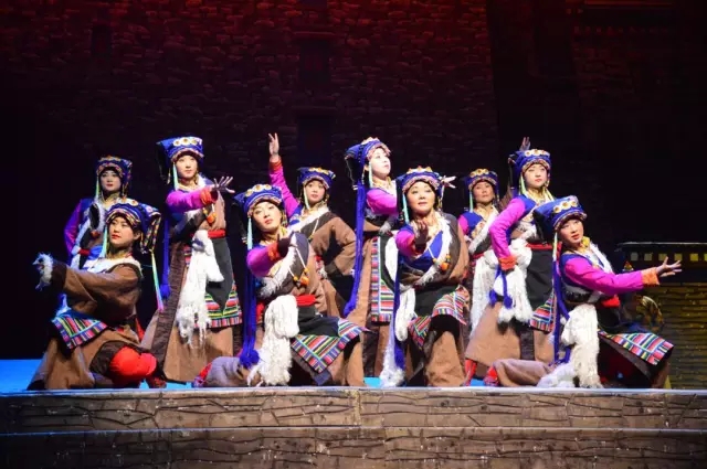 川剧《尘埃落定》